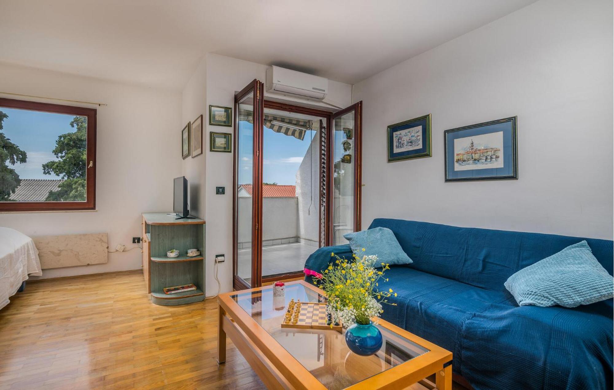 Amazing Apartment In Krk With Kitchen 克尔克 外观 照片