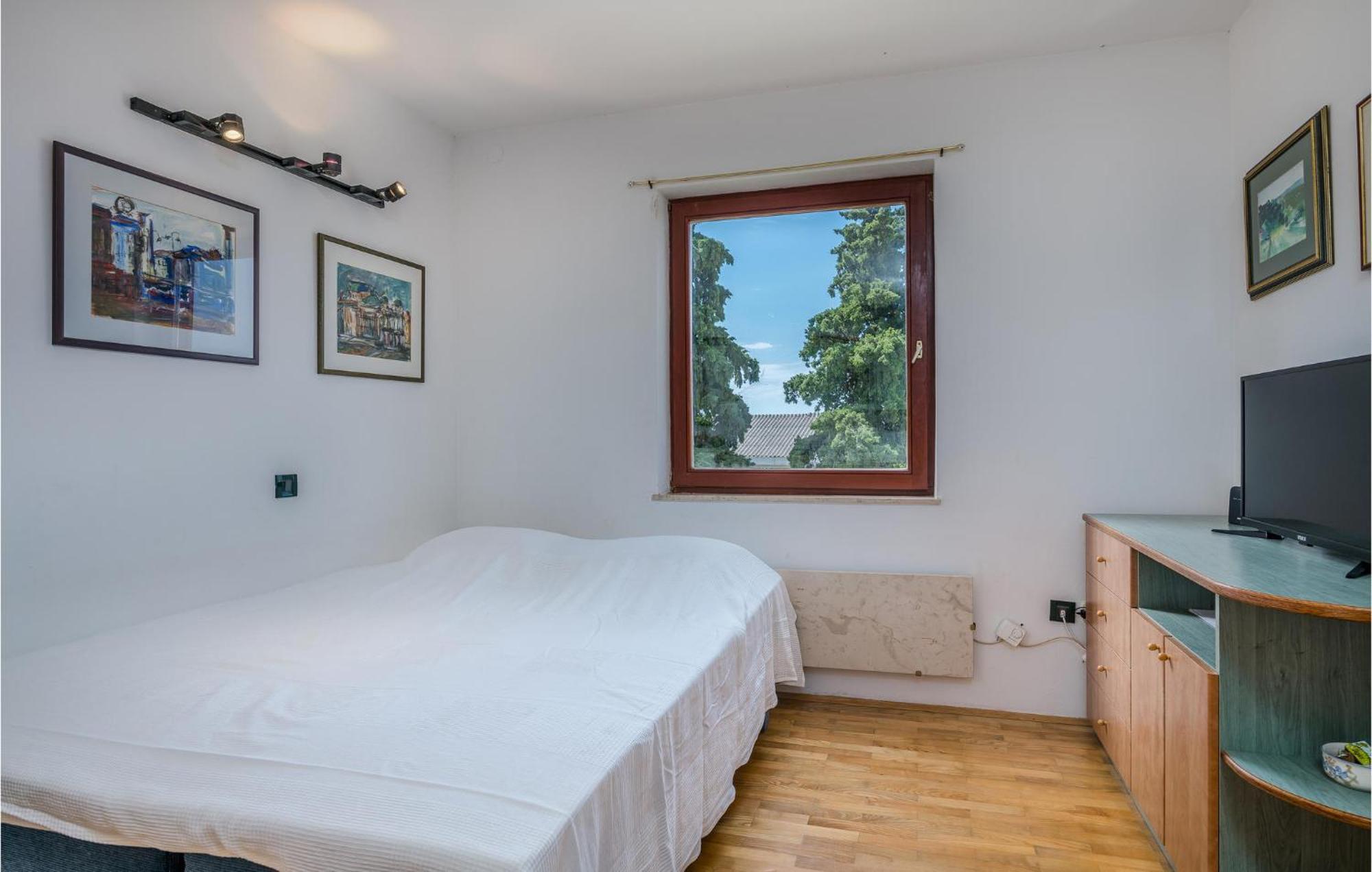 Amazing Apartment In Krk With Kitchen 克尔克 外观 照片